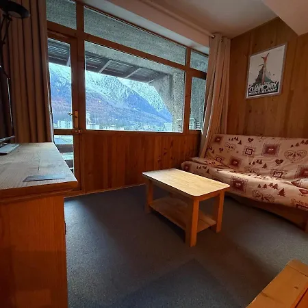 Apartamento Charmant Studio Avec Balcon Et Parking Chamonix