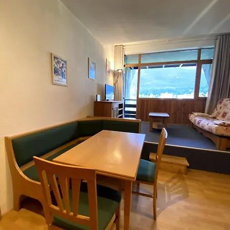 Appartement Charmant Studio Avec Balcon Et Parking *