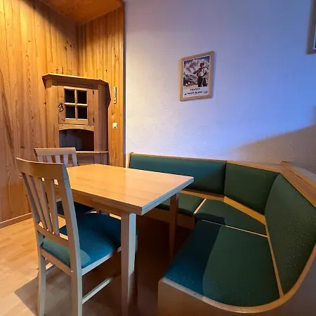 Charmant Studio Avec Balcon Et Parking * Chamonix